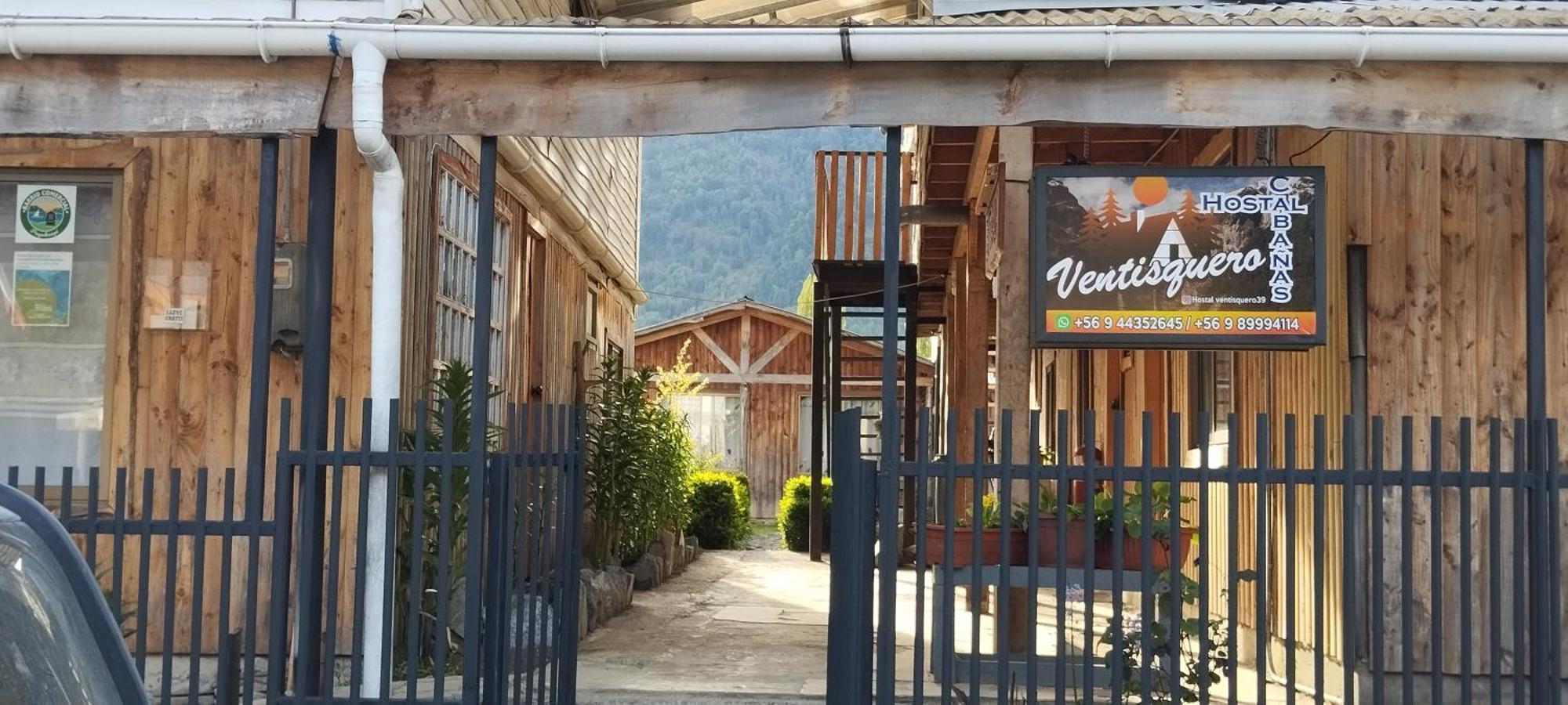 Hostal Y Cabanas Ventisquero Puyuhuapi Zewnętrze zdjęcie